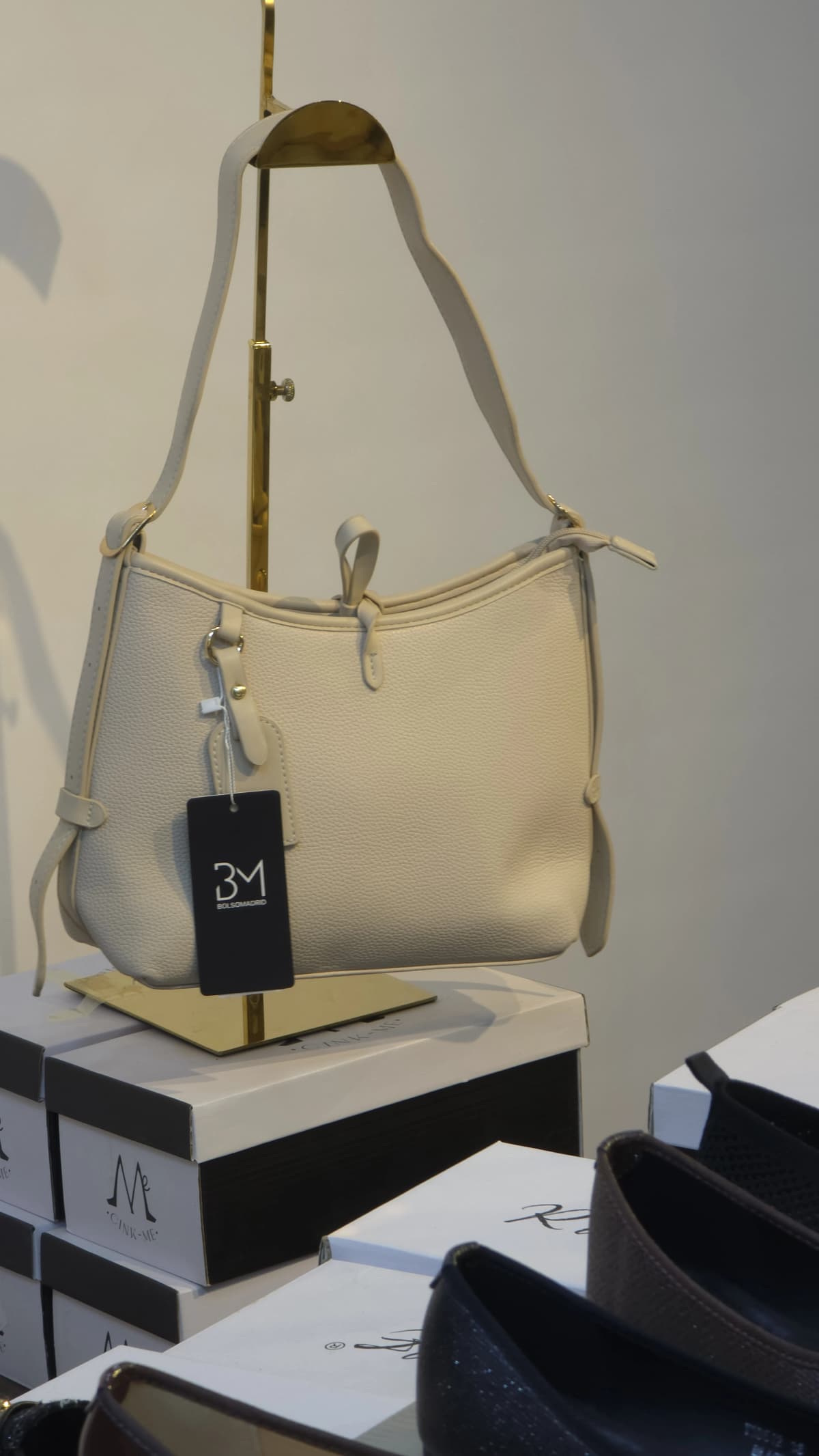 sac 10 - Image 2