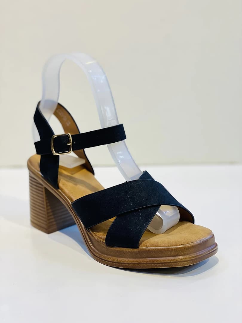 SANDAL